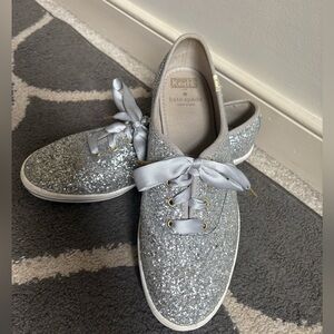 KATE SPADE SILVER GLITTER SHOES